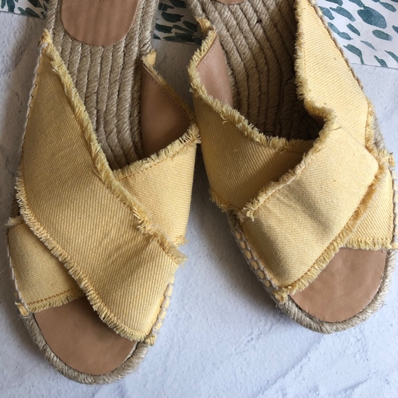 Castaner Yellow Espadrille Sandals Raw Edges Size 38 Fabric - Picture 2 of 8